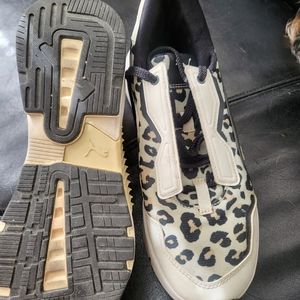 Puma womans shoes.  Used. Size 7.5